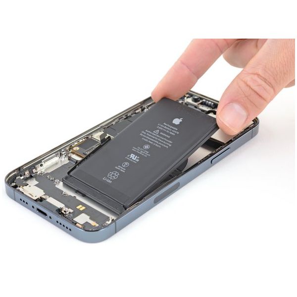 iPhone 13 batteriskift hos iDoktoren i Hørsholm